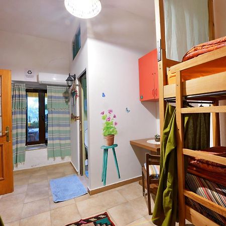 Mi Casa Es Tu Casa - Shkodra Backpackers Hostel Exterior foto